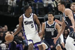 袭打下了坚 袭打下了坚